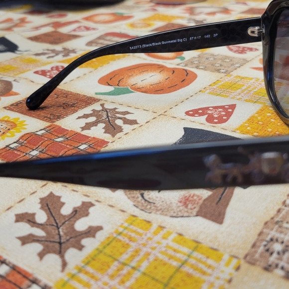 Authentic Coach Sunglasses - Picture 5 of 8